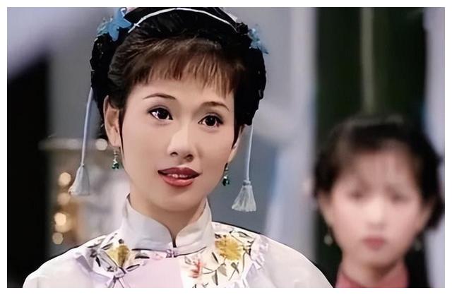 陈松伶：嫁小8岁张铎被宠成公主，不能生育被婆婆嫌弃，她幸福吗