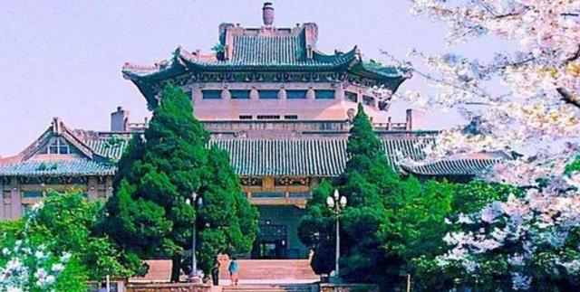 |2022文科高校排名预测，复旦能否超越人大？武汉大学或创新高