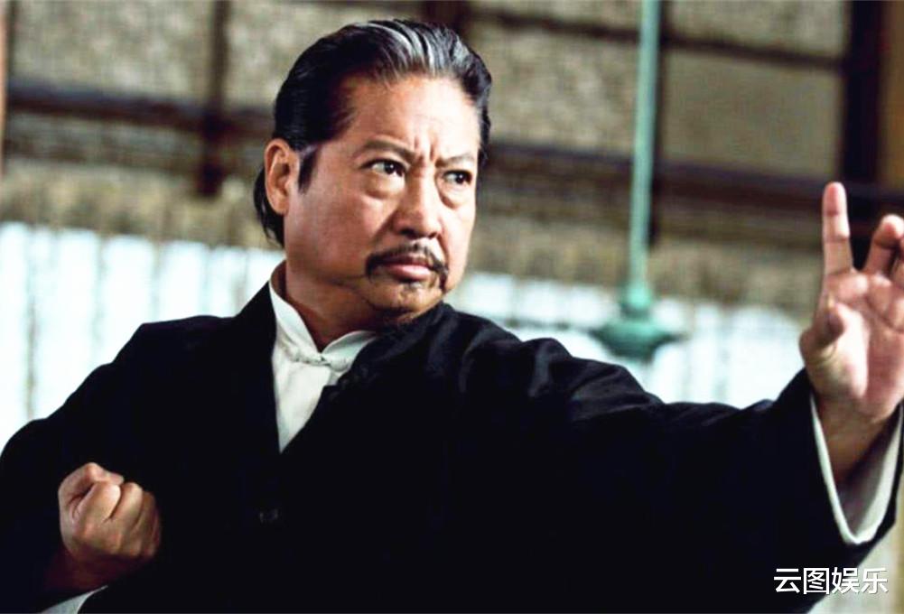 洪金宝|洪金宝与成龙前保镖聚会！被尊称“大哥大”，63岁卢惠光头发花白