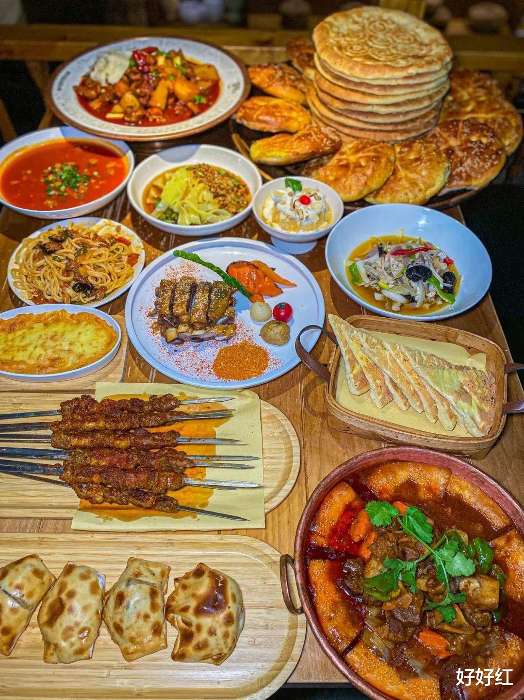 草原|私藏“中国最美公路”，一年仅开放5个月！这里的夏日，一次看遍草原雪山湖泊！