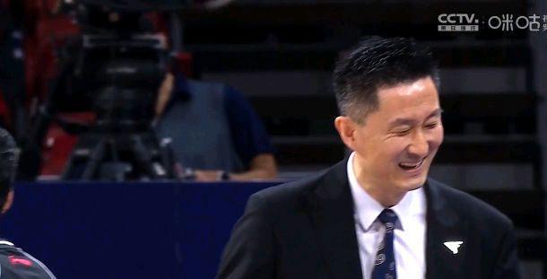 广东男篮|2-0领先广东，他俩合砍32分20板，大胆喊出五个字：辽宁靠外援！