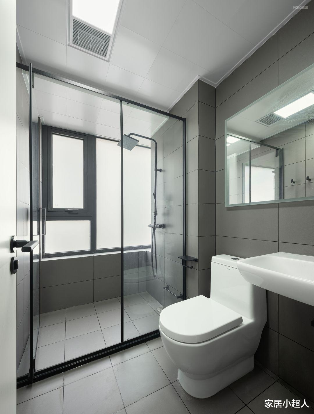 甜蜜的一家三口,用高级灰打造温馨住所,让人倍感温暖