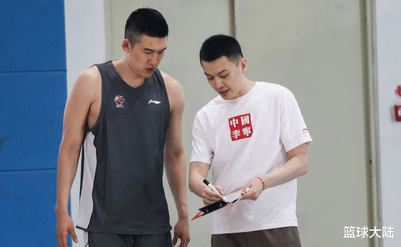 广东男篮|拒绝广东宏远顶薪！重返家乡球队争冠，如今成中国男篮四号位答案