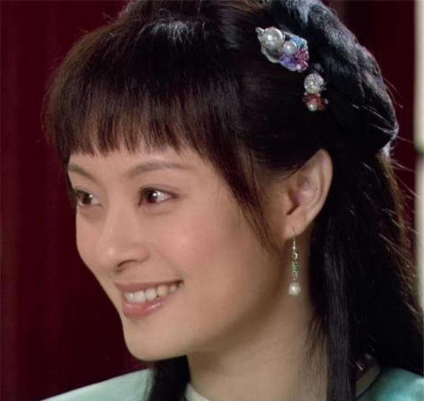 甄嬛传|甄嬛传：逆风如解意，容易莫摧残！这背后藏着甄嬛什么样的心思？