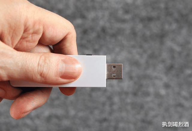 电子产品|“U盘之父”：曾靠专利躺赚20年，今专利过期，只能靠收租为生？