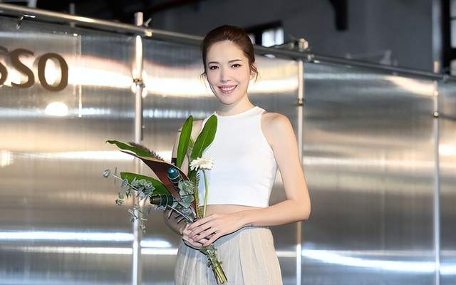 许玮甯|许玮甯曝和邱泽婚后生活，被问叫邱太太习惯吗，她的反应太可爱