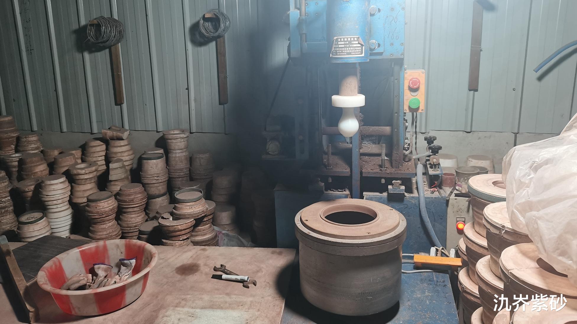 翡翠|这些壶商不靠谱:强调要通过推墙刮底,去判断紫砂壶的成型方式!