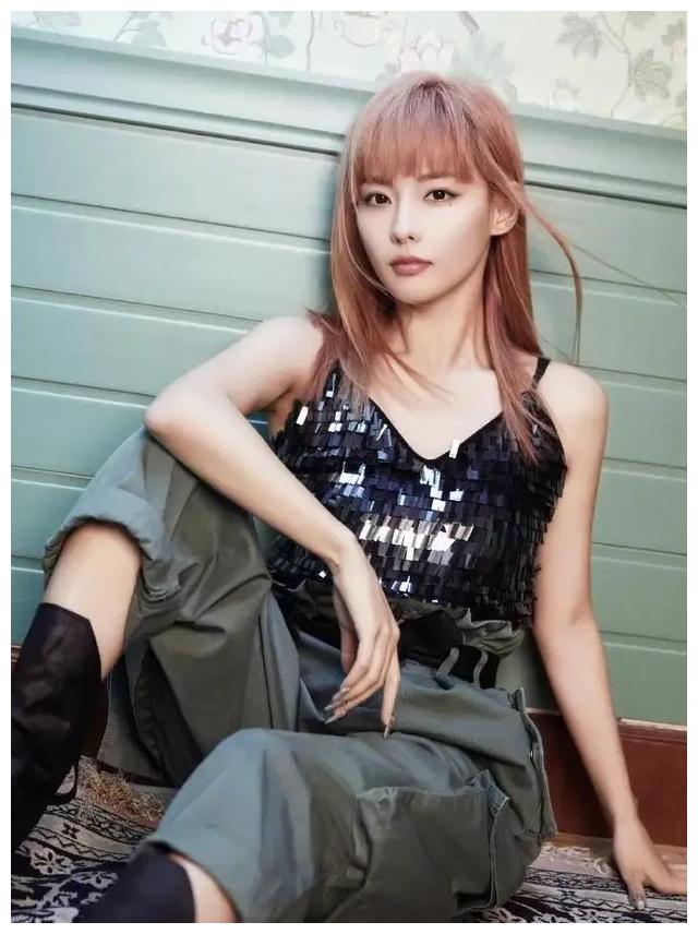 张嘉倪|张嘉倪工作室发声,辟谣“净身出户,买超转移资产争二子抚养权”