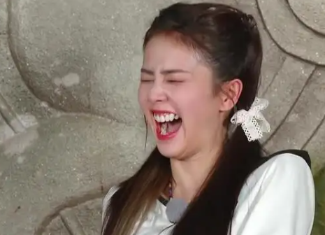 王浩信|祝学子高考得100分?女星白鹿代言品牌的助威海报,犯了低级错误