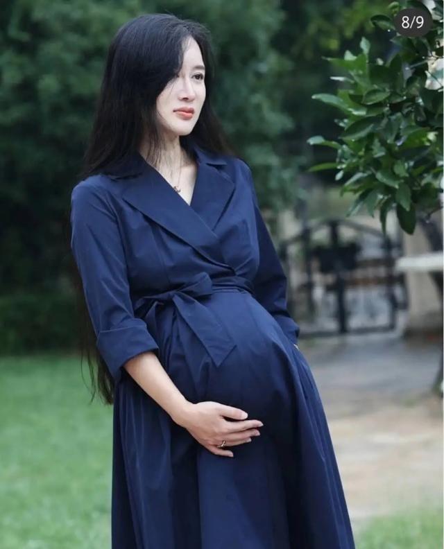 大米|张纪中老婆直播卖大米怼网友：20块钱的大米都吃不起！撇嘴瞪眼睛