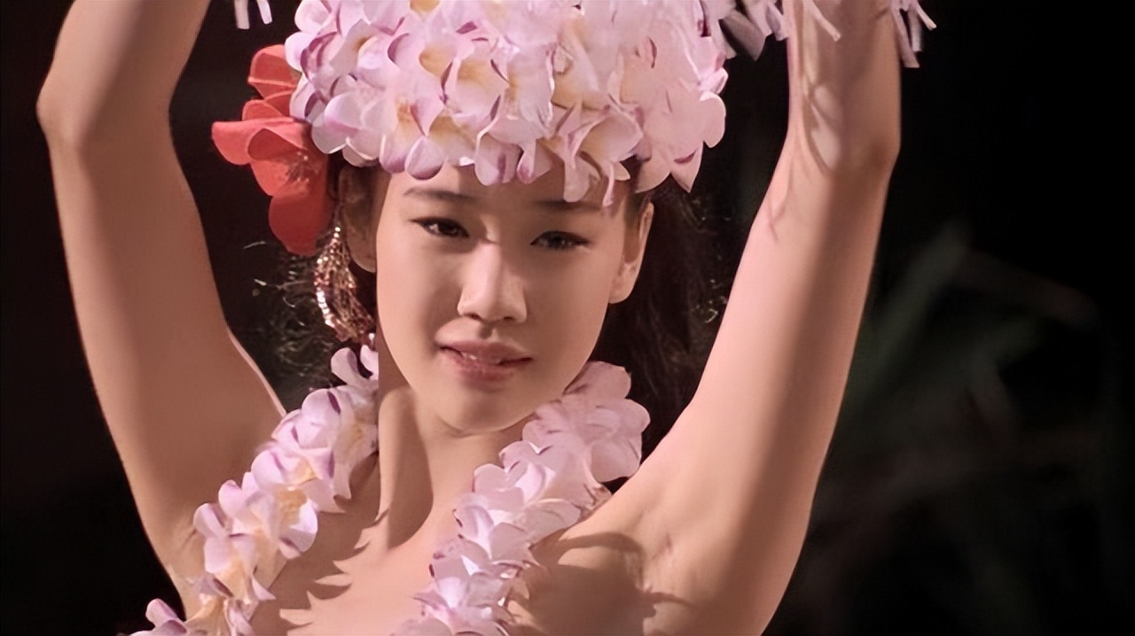 苍井优|37岁苍井优产女,老公山里亮太报喜讯,二人曾相识不到俩月便闪婚