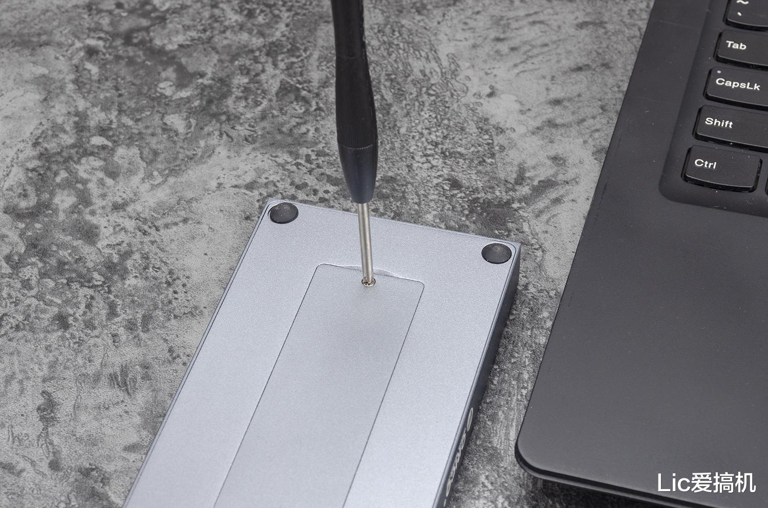 USB|9合1扩展坞,全面提升办公生产力,秒变扩展中心