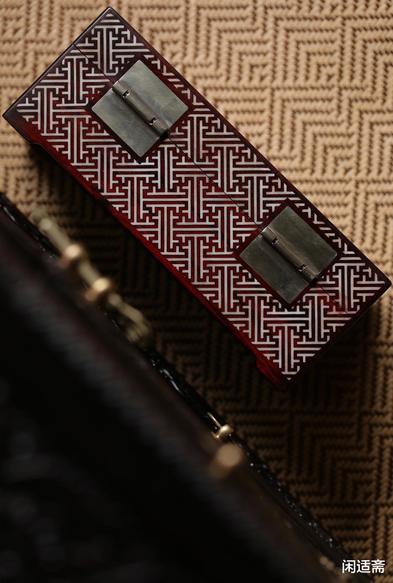 |锦上添花，小叶紫檀镶鹿角，锦地纹首饰盒