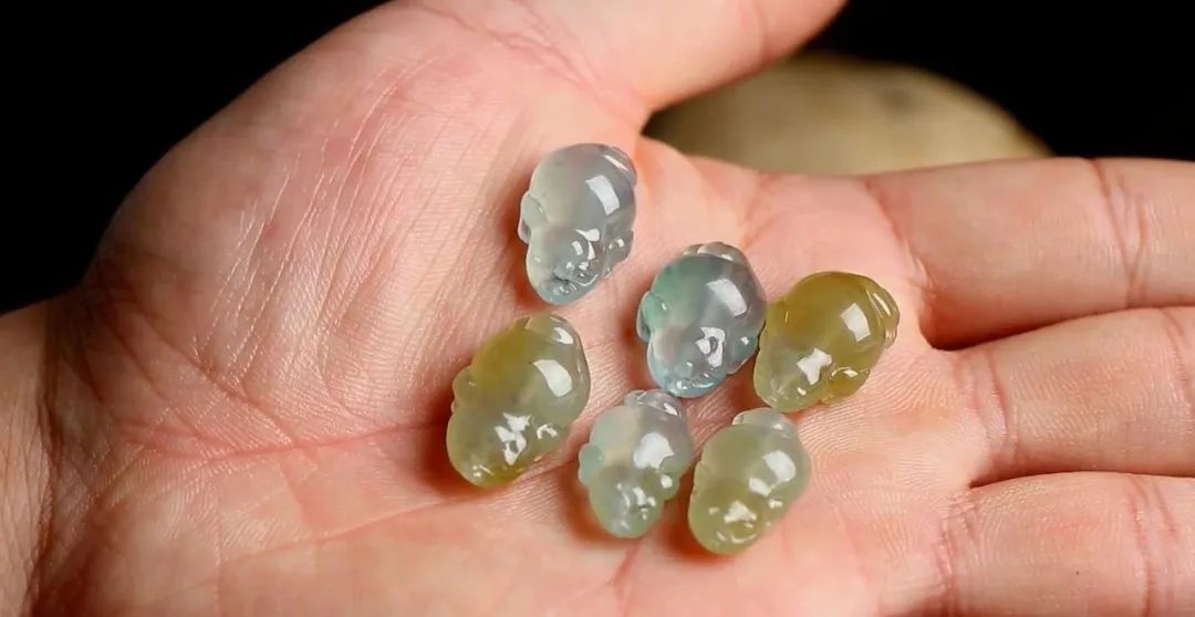 翡翠|一块高品质的莫西沙翡翠原石,到成品锐变过程,也是学习过程!