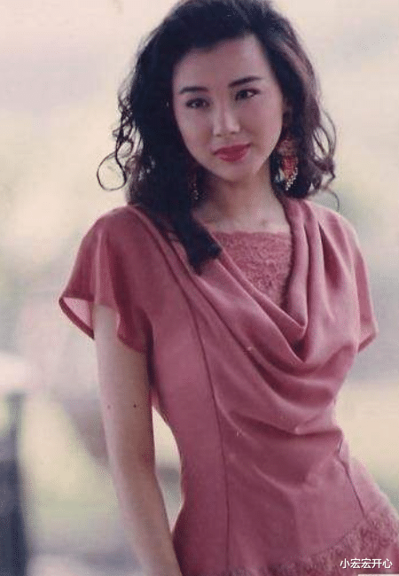 萧蔷|被誉为“台湾第一美女”的萧蔷,和她背后的5个男人