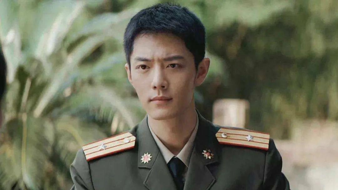 肖战|肖战高调入围？罗晋绿了唐嫣？五环哥骚操作？袁姗姗情商低？万茜辟谣得奖？