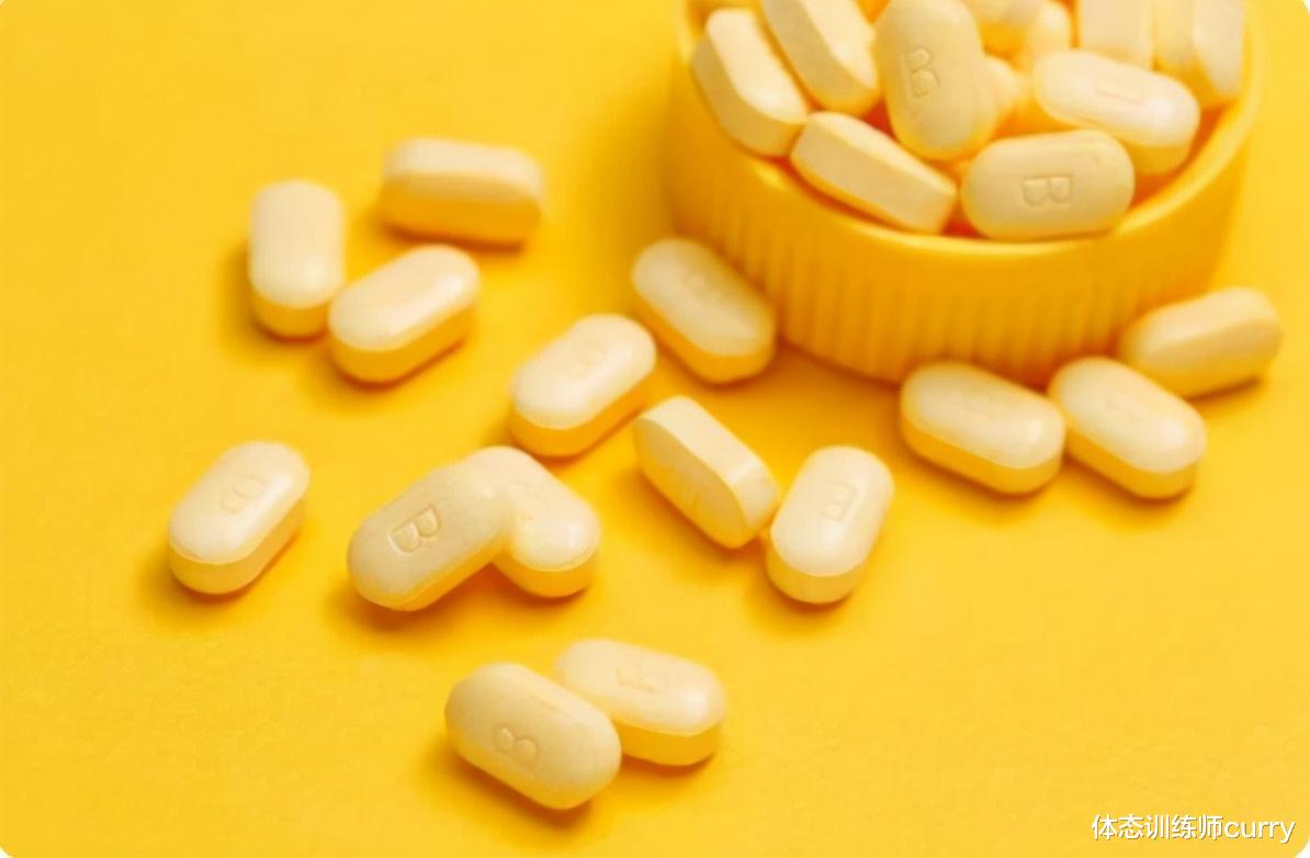 白发|女性“白发”日渐增多，不要以为自己老了，可能是缺乏3种营养