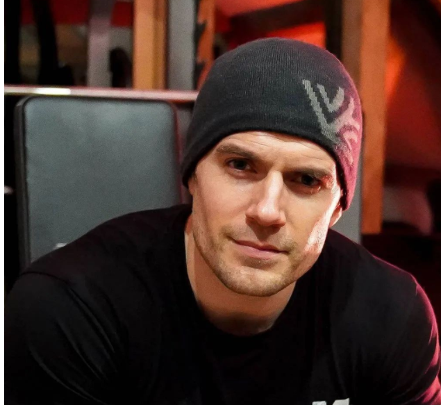 亨利·卡维尔|职场失意情场得意！他十年龙套才翻红，夜总会大亨千金还非他不嫁