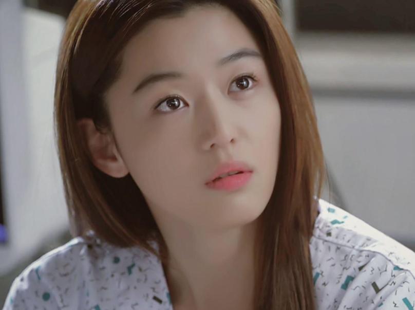 韩剧|《来自星星的你》:高开低走的韩剧,年龄差是最大败笔