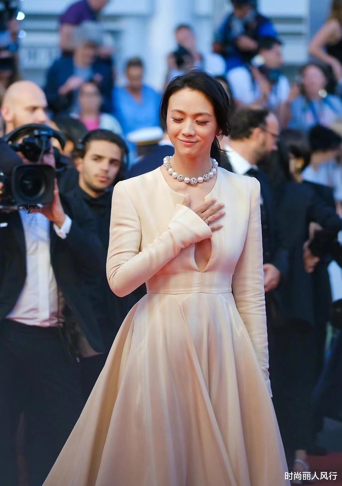 汤唯|汤唯创下戛纳纪录!电影首映后拿下最高分,她几次亮相印象太深刻