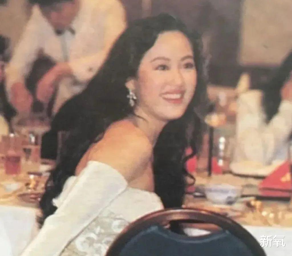 薛凯琪|薛凯琪：活水美人为什么总有着颠扑不破的少女感？