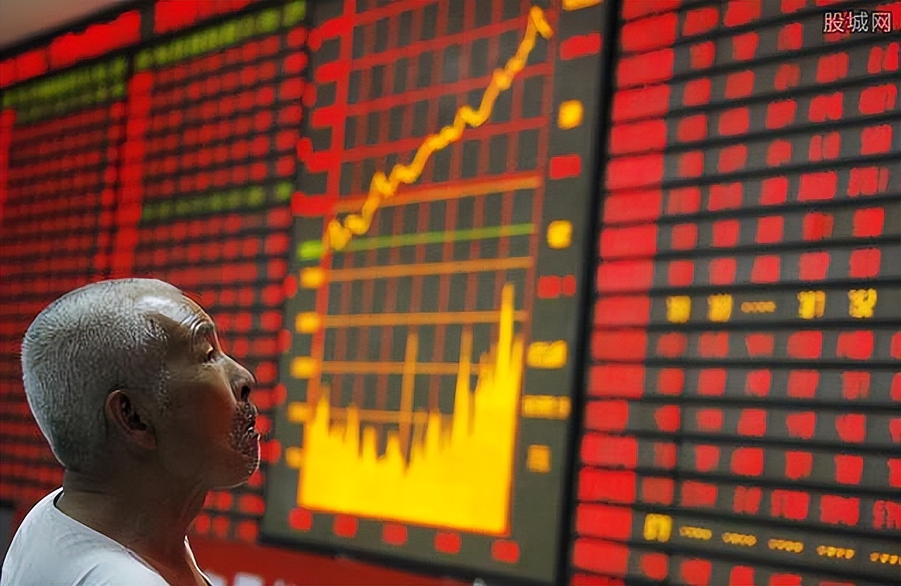 股票:十元买一千股,跌到8元先卖出500,7.5元补仓500,能回本吗