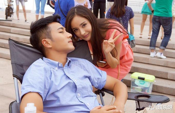 |疑似刘恺威新恋情曝光,与女子高调牵手同行,女方火速辟谣