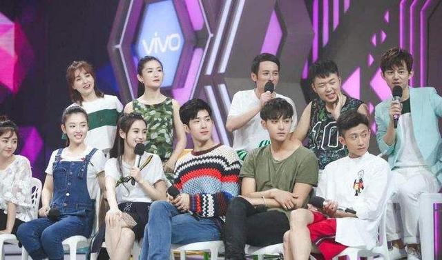 谢娜|《快乐大本营》的消亡史：傲视群雄十几年，最终来不及说声再见