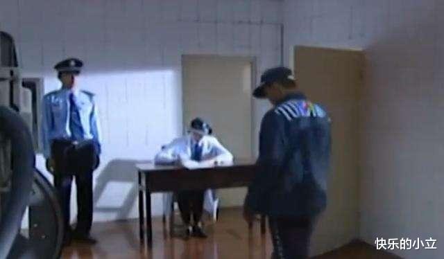19年一男子14年入狱6次,狱警发觉其身份异常,调查档案后潸然泪下