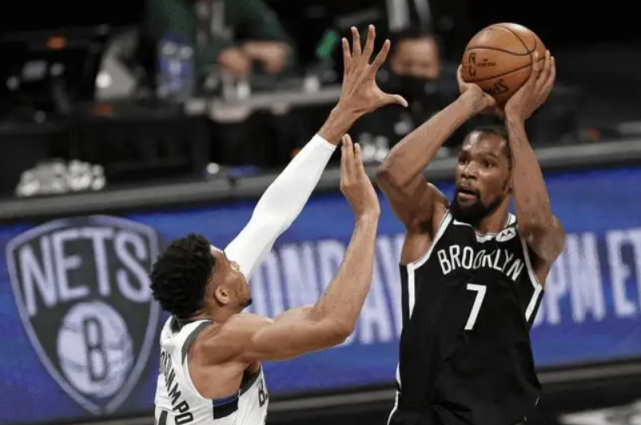 勇士队|美媒评NBA各时代最佳得分手：90乔丹，00科比，10无悬念