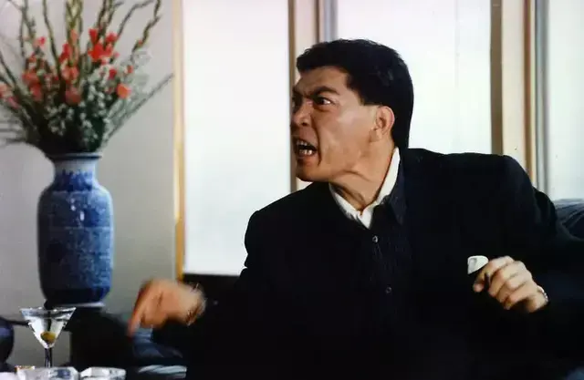 成奎安|成奎安生前两房妻子相处和睦，临死前撕破脸，死后选择大相径庭