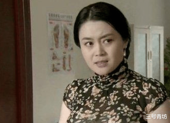 粤语歌曲|关婷娜:化妆师转行当演员,没有“伯乐”赵本山,就没有我的今天