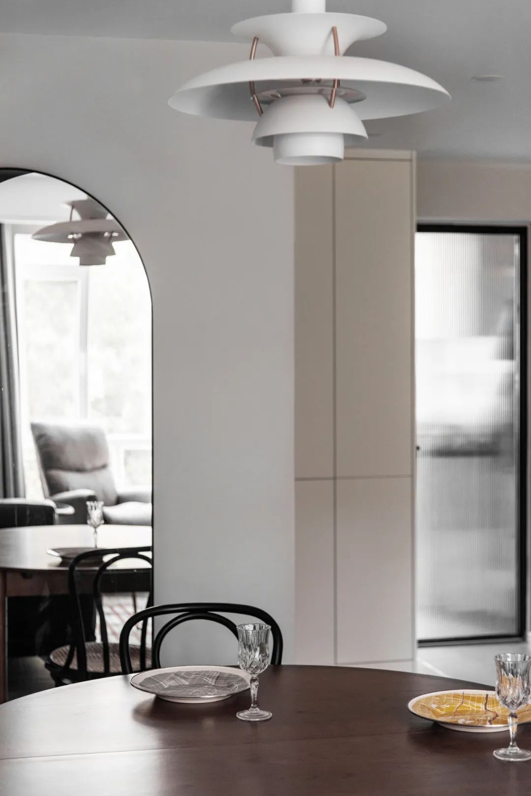 100㎡老房改造—黑白灰也温暖!