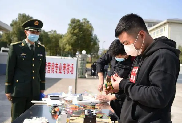 文职|2022年军队文职招聘再“遇冷”,月薪过万也无人问津,原因真现实