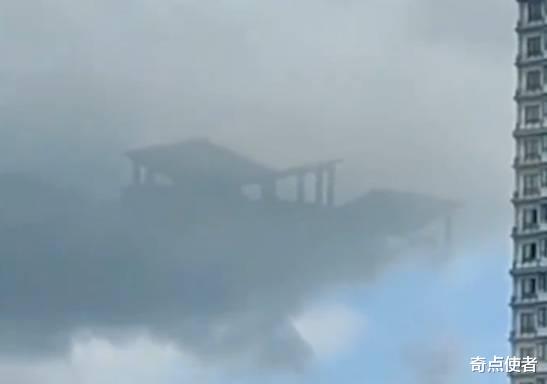 海口出现“空中楼阁”,看起来像一座天宫,真与平行时空有关?