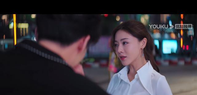 浮出水面|回廊亭：高梓健在酒店聚众虐待女孩的视频，幕后主使已经浮出水面