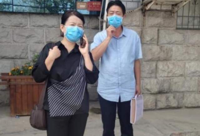 杜新枝|杜新枝开直播状态不佳,内涵许敏懂得炒作,言语透露心有不甘