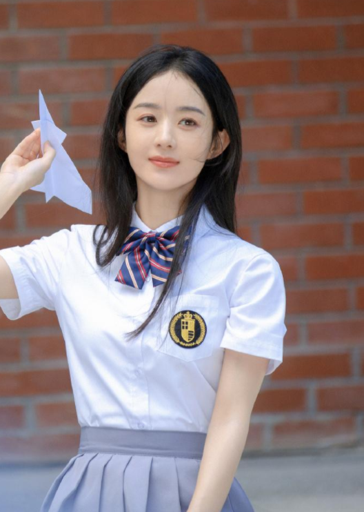 吴倩|离婚后越活越美4位女星！容光焕发，美出了新高度，鞋不合脚得扔