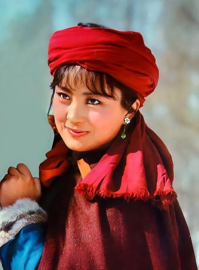 张金玲|火了一个时代的“北影三朵金花”,40年后差距明显,张金玲最苦