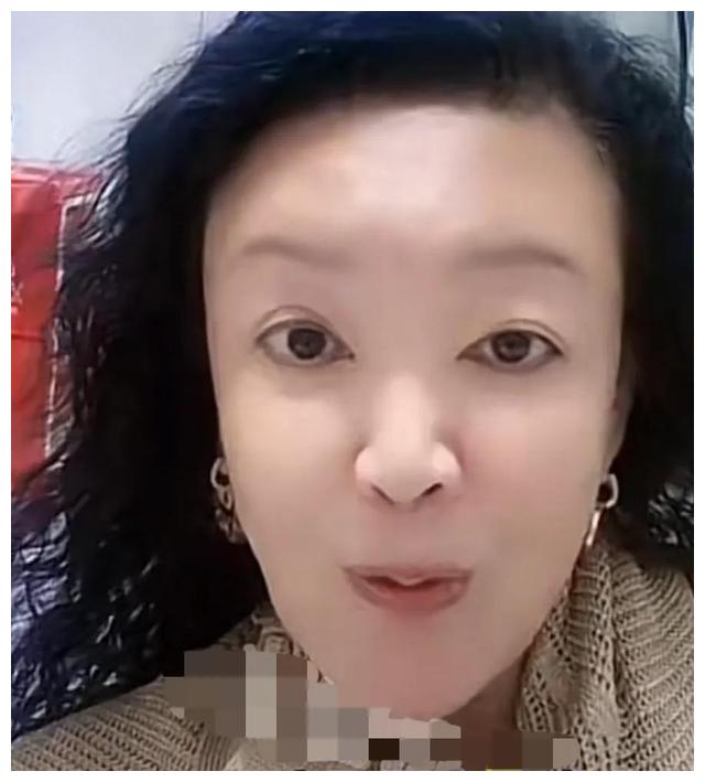 张兰|台湾省发生地震后,汪小菲母亲张兰和孙女视频,称新房子能抗十级