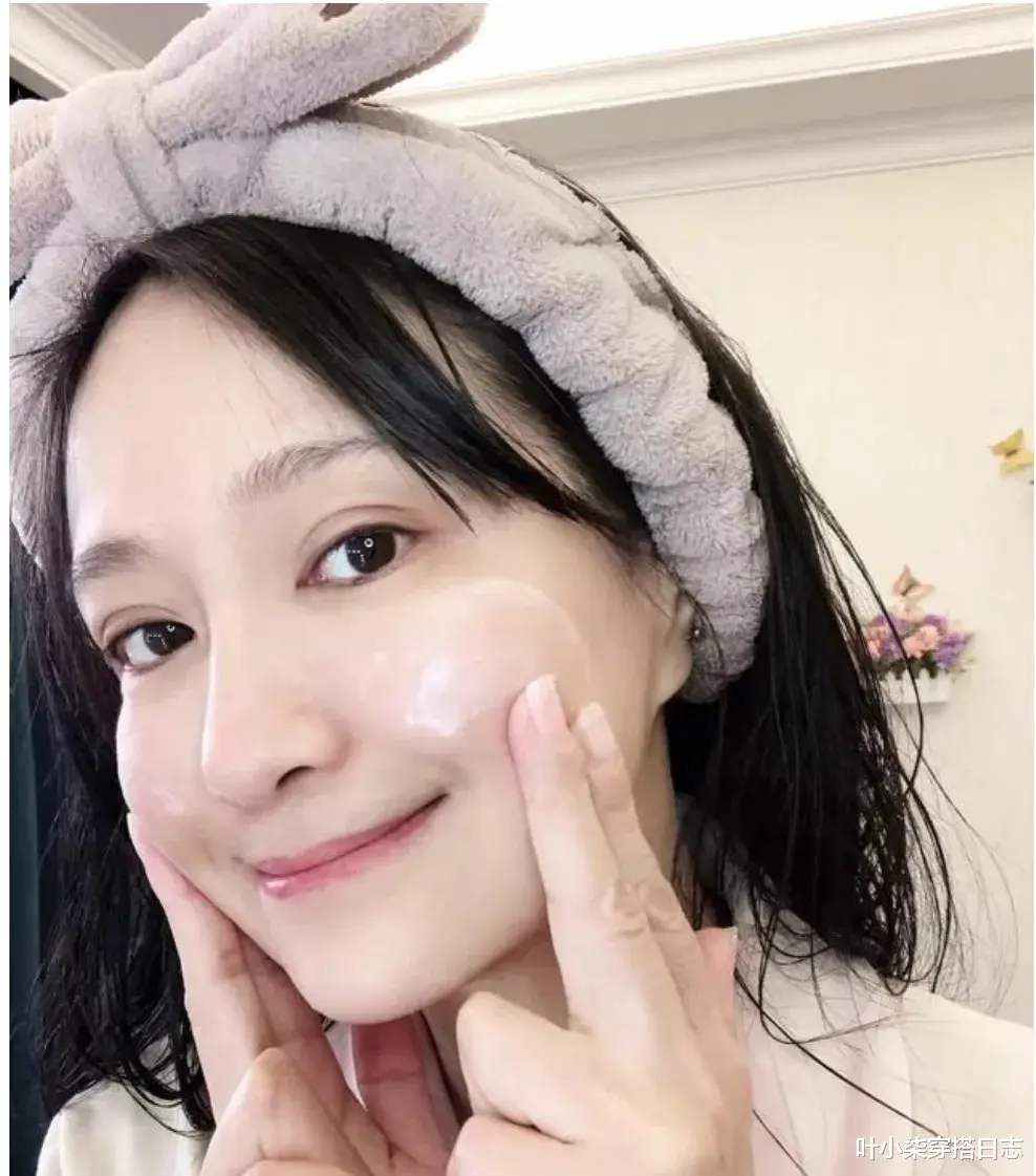 面膜 熟龄女生想要让自己看起来更年轻,睡前坚持这几个习惯