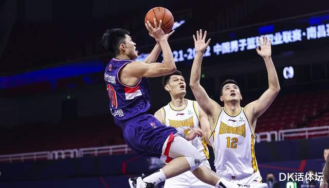 山西男篮|广州vs山西G2赛后：球迷“众筹”给裁判买哨，郭士强再度“封神”