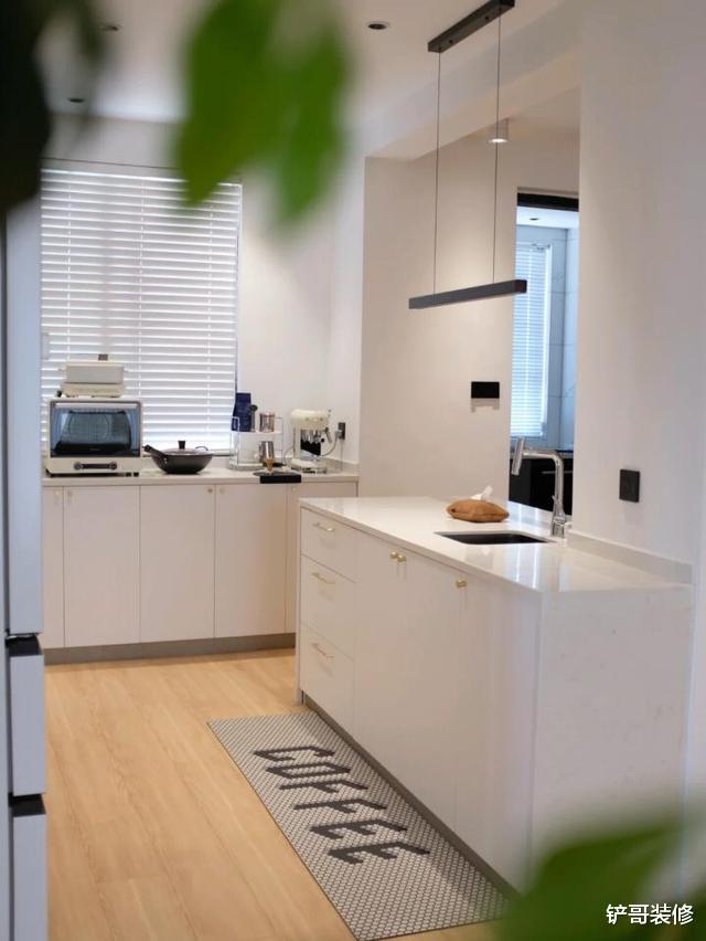 年轻小夫妻的“穷装”,比精装修还要精致,网友看完都不淡定了