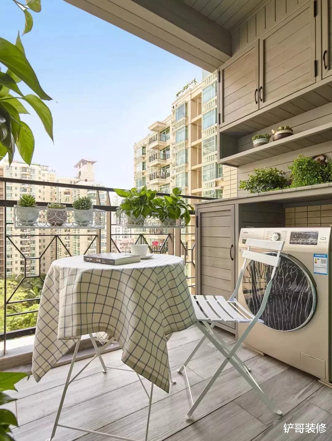 洗衣机放阳台，为何褒贬不一？想把洗衣机放阳台的不要错过！