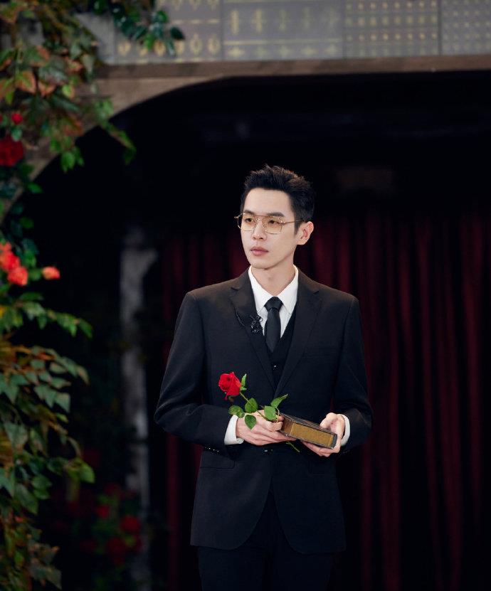 檀健次|4.9图：杨丞琳 陈飞宇 鞠婧祎 檀健次 白敬亭 黄明昊 张韶涵 张若昀 陈坤