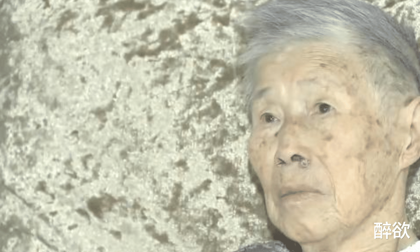 湖南女版54岁\巨婴\:啃老24年不上班,94岁老母摔断腿仍为她洗衣做饭