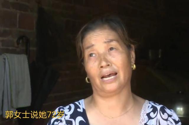 大爷不顾家人反对，花光8万积蓄买茶叶，大爷：不仅治百病还送车