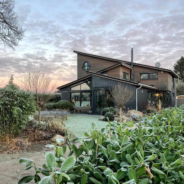 漳州|90后德国女主晒郊区自建房火了:门前无尽绿草环绕,美得超乎想象