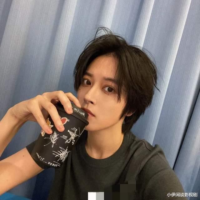 雌雄莫辨|真正的大美人都是雌雄莫辨!这12位的女扮男装,堪称以假乱真