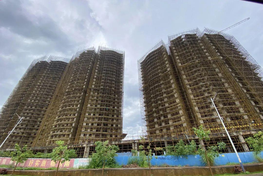 海南这个“烂尾楼”,建了10年,还不交房,坑惨大批业主